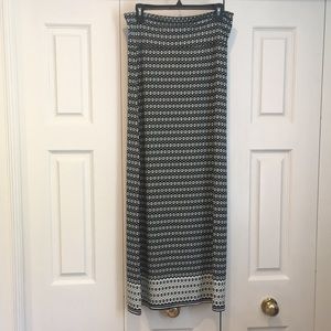 Sophie max skirt size large